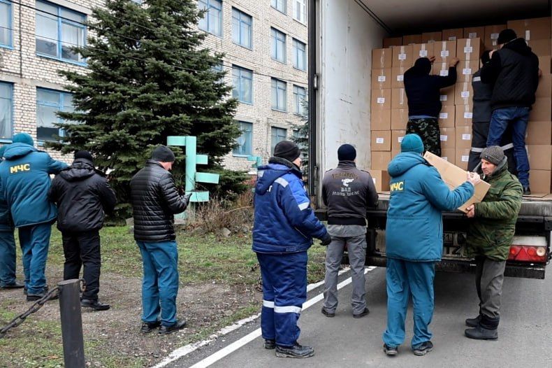 Шеф-регион Красноярский край доставил более 11300 новогодних подарков для детей Свердловского муниципального округа