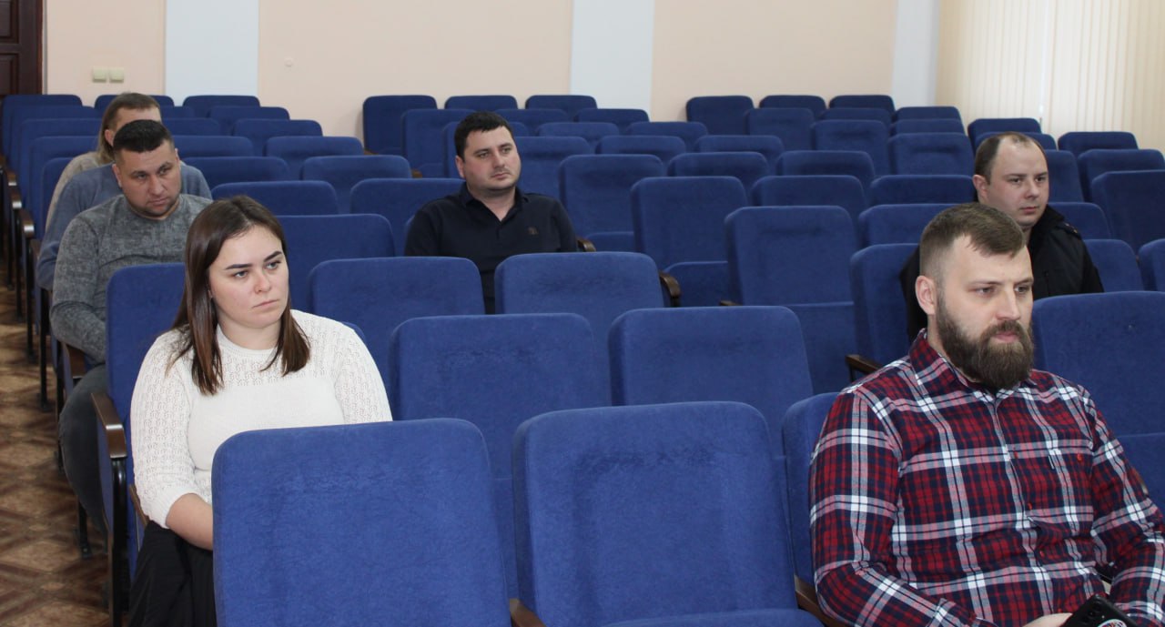 В зале заседаний Администрации состоялось заседания антинаркотической комиссии муниципального образования Белокуракинский муниципальный округ Луганской Народной Республики