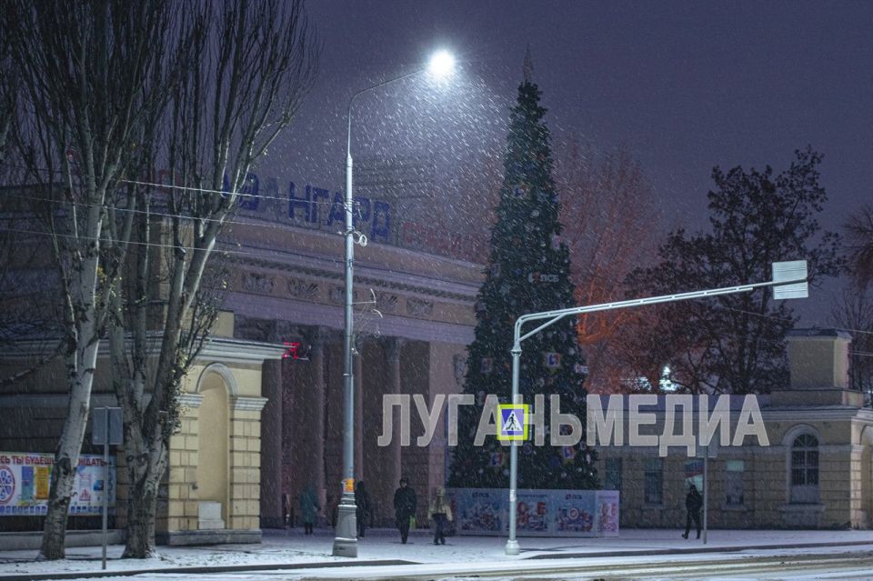 В Луганске выпал первый снег