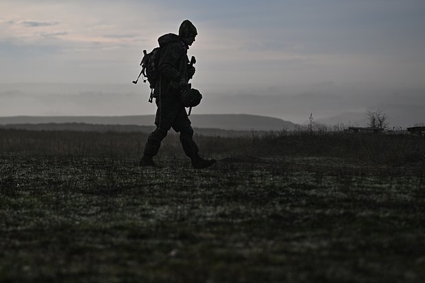 Марочко: ВС России взяли под контроль 3 километра административной границы ЛНР