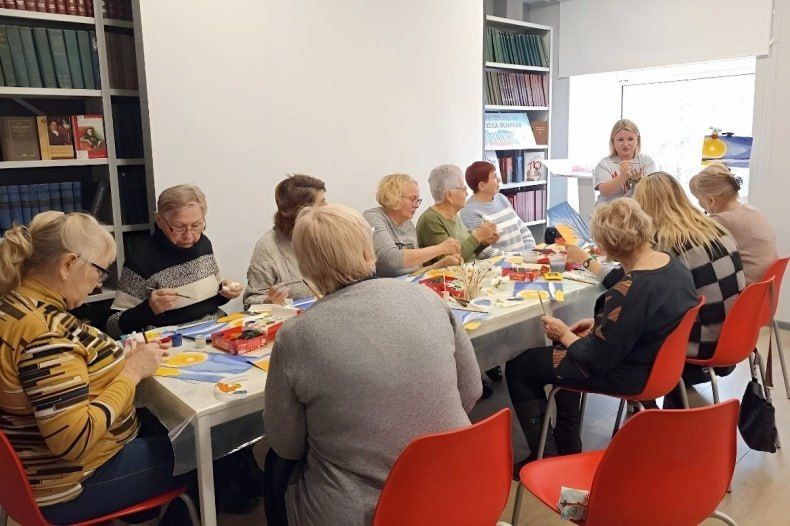 Творческий мастер-класс прошел в Свердловской центральной городской библиотеке