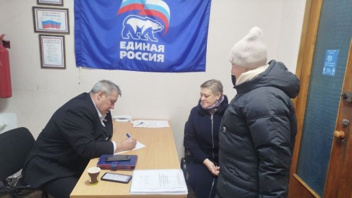 С 01 по 10 декабря 2025 года в Кировском местном отделении партии «ЕДИНАЯ РОССИЯ» началась декада приемов граждан