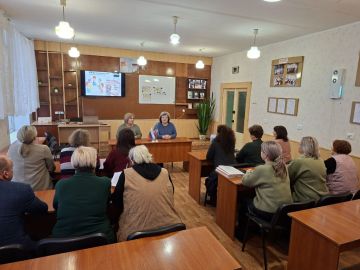 9 декабря 2025 года в ходе общегородского месячника правовых знаний и акции «16 дней против насилия» в Ровеньковском технико-экономическом колледже начальник отдела по вопросам опеки, попечительства и патронажа Ирина...