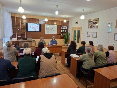 9 декабря 2025 года в ходе общегородского месячника правовых знаний и акции «16 дней против насилия» в Ровеньковском технико-экономическом колледже начальник отдела по вопросам опеки, попечительства и патронажа Ирина...