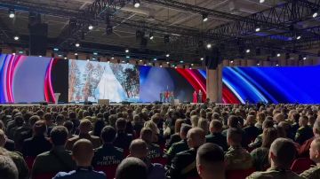 Обращение к сыну. Стихотворение "Молитва", прочитанное Марией Костюк, губернатором Еврейского Автономного Округа, первым руководителем штаба КСВО ЕАО, стало одним из самых трогательных моментов на открытии Всероссийского