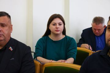 Галина Дуброва: Состоялось очередное пленарное заседание Народного Совета ЛНР: