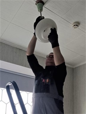 Электрики Удмуртии оказали помощь в ремонте электроснабжения в ОМВД «Лутугинский»