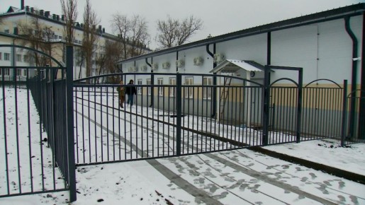 Новое ограждение для Краснодонской ЦГМБ и подстанции скорой помощи