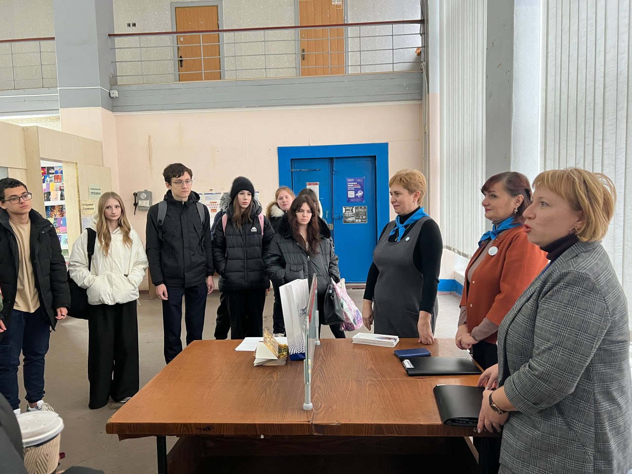 11.12.2025 г. в ГБОУ ЛНР "Перевальская гимназия №1" прошло мероприятие по профориентации для учеников 10 Б класса