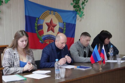 Сергей Крамаренко: Сегодня провели встречу с участниками СВО и родственниками погибших участников спецоперации в поселке Родаково