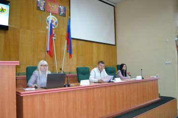 Сегодня состоялось расширенное совещание с руководителями аграрных предприятий округа