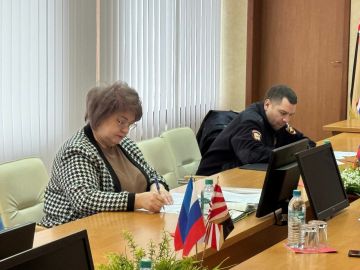 Под председательством заместителя главы Администрации Краснолучского городского округа Елены Чуприной, при участии представителей налоговой службы, правоохранительных органов, пенсионного фонда, центра занятости, состоялось...