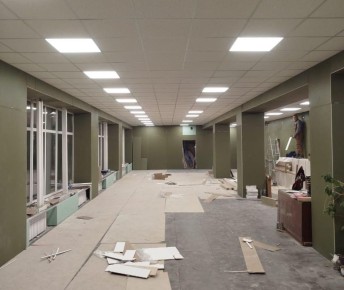 В Марковском районном доме культуры установили новый потолок и светильники