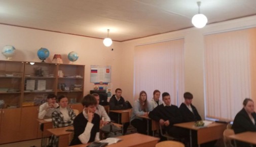 В Брянке состоялась очередная ярмарка учебных рабочих мест, призванная оказать содействие молодежи в профессиональном самоопределении