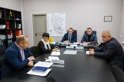 В комитете по инфраструктуре обсудили работу Министерства строительства и жилищно-коммунального хозяйства ЛНР за 2025 год