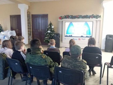 Первомайским детям показали спектакль калужского ТЮЗа