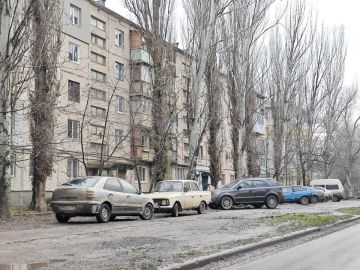 «Наказывать пока никого не будем: в Луганске решают проблему нехватки парковочных мест