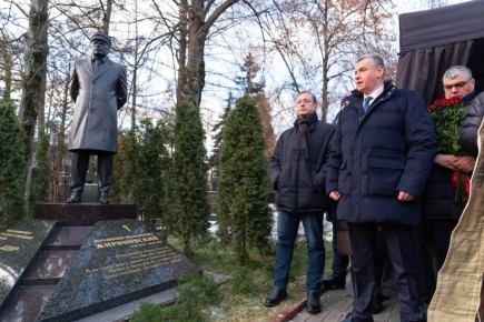 В день рождения ЛДПР партия почтила память своего Основателя — Владимира Вольфовича Жириновского