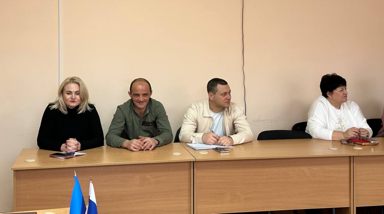 Сегодня по поручению Главы городского округа город Ровеньки первый заместитель Татьяна Хрипачева провела личный приём граждан