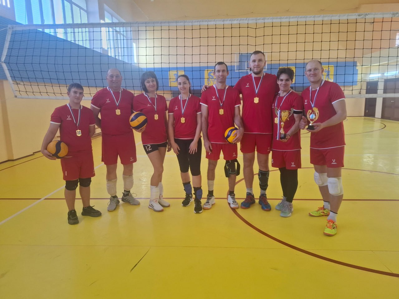 Марковские волейболисты одержали уверенную победу