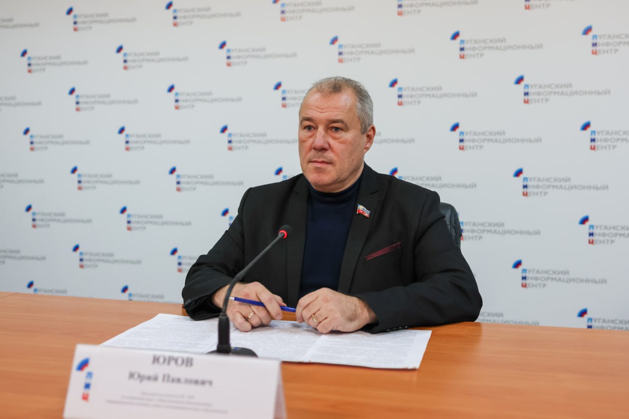 Юрий Юров рассказал о результатах работы Комитета по информационной политике за 2025 год и профильных перспективах в 2026 году