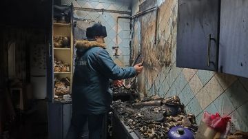 В Алчевске загорелся жилой дом