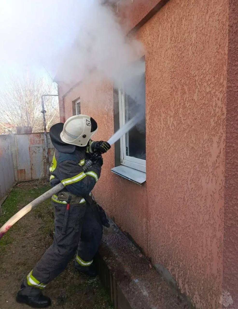Молодая пара из Новоайдара едва не потеряла дом из-за короткого замыкания