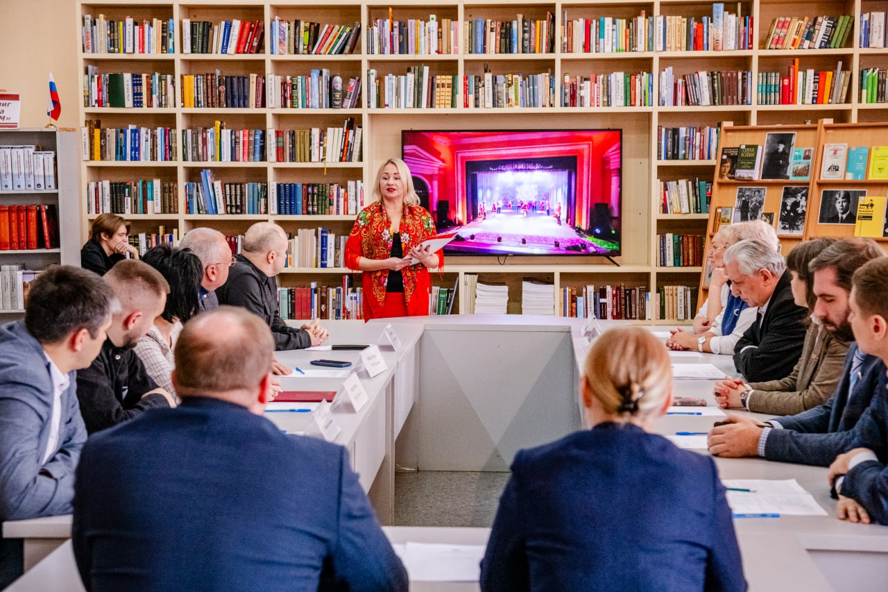 В Луганске прошло заседание Совета по сохранению и укреплению традиционных российских духовно-нравственных ценностей, культуры и исторической памяти