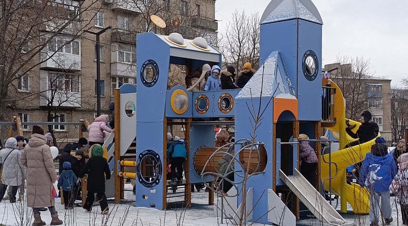 Торжественное открытие Каштановой аллеи состоялось в Ровеньках