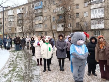 Сегодня в городе Ровеньки состоялось торжественное открытие «Каштановой аллеи»