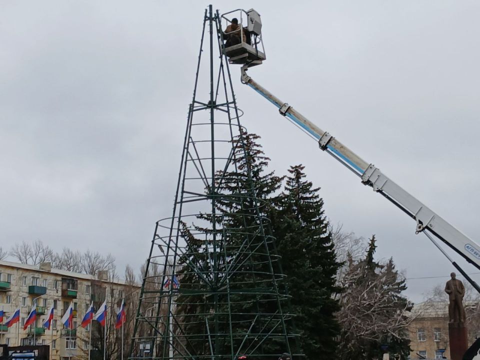 Город Кировск готовится к Новому году