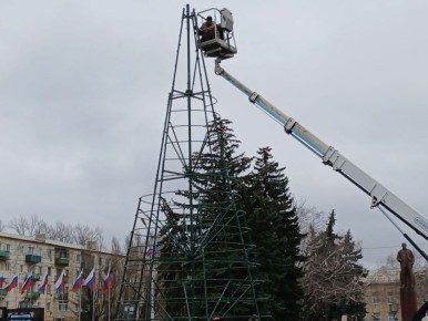 Город Кировск готовится к Новому году