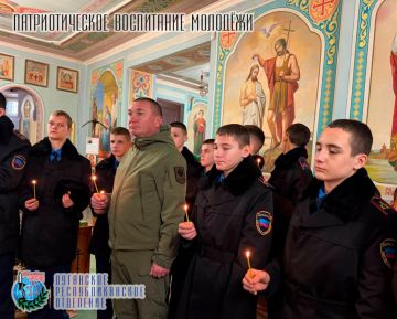 21 ноября Андрей Александрович Устинских директор ГБОУ ЛНР «Республиканский Казачий Кадетский Корпус Имени Маршала Авиации Александра Ефимова», Член Совета Луганского республиканского отделения Всероссийской общественной...