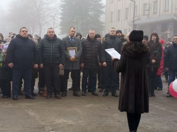 Сегодня в городе Ровеньки состоялось торжественное открытие аллеи по улице Ленина
