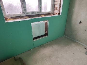 Продолжаются масштабные работы по капитальному ремонту инфекционного корпуса в Брянке