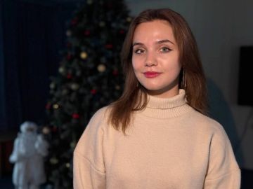 В рамках проекта «Моё право» состоялось заключительное в этом году занятие, которое запомнится участникам по-особенному — из-за внезапной технической неполадки встреча прошла в полумраке, однако это лишь сплотило...