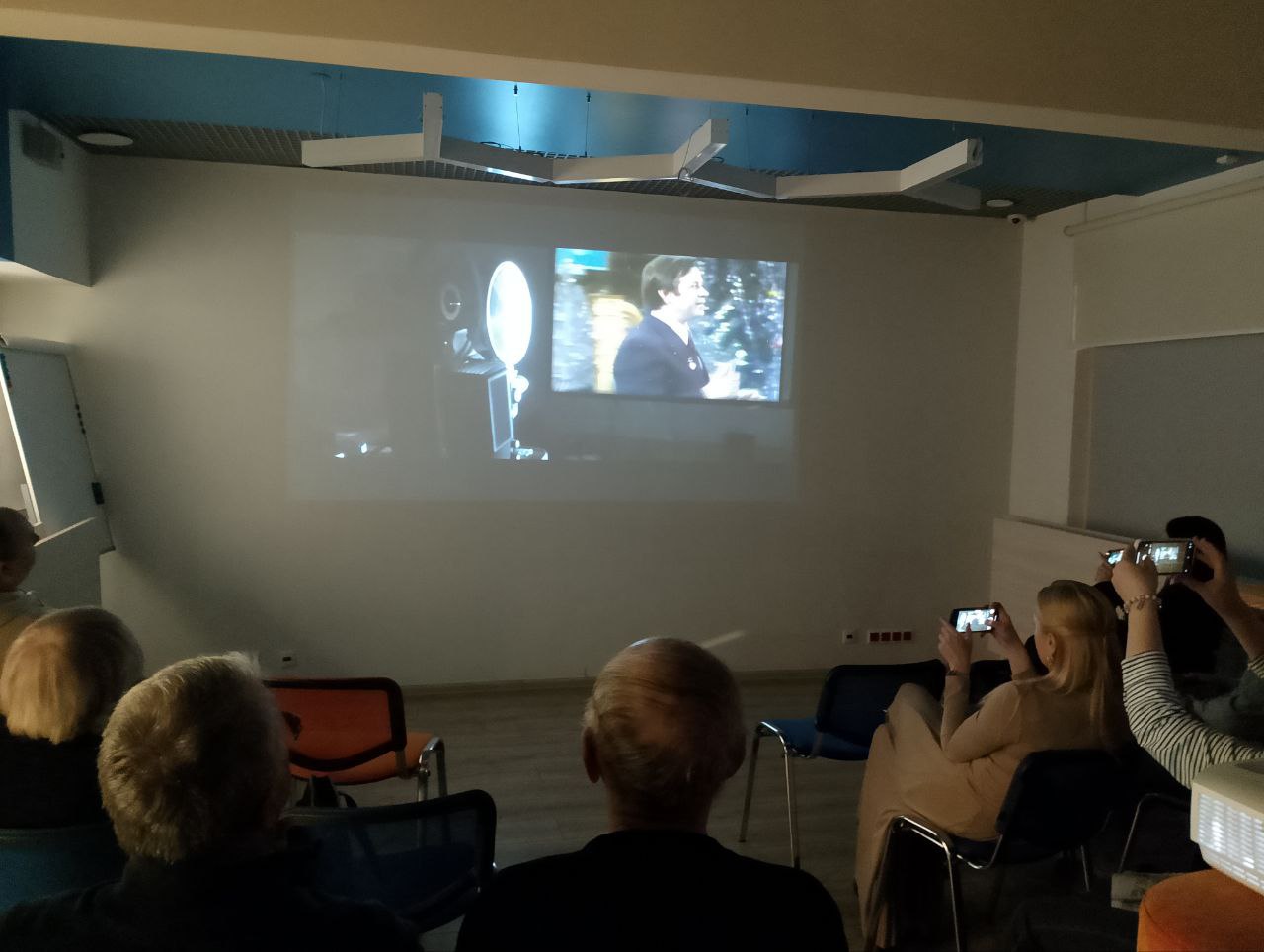 Документальный фильм телеканала «Луганск 24» авторства Главного художественного руководителя ГТРК ЛНР Леонарда Свидовскова «Давно не бывал я в Донбассе» показали в Москве