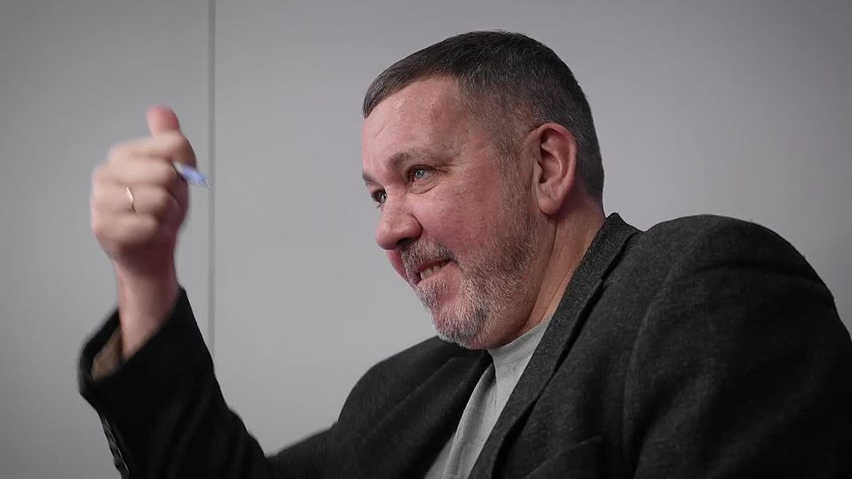 �������� ������: 33 ������ �� 22 �������� ��������� � ������ ��������� �����, ����� ��������: ������� ��������� �������� � �� ����