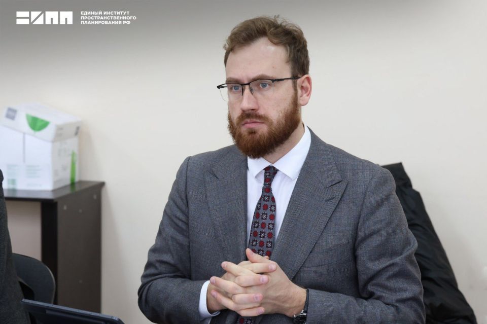 Эксперты Единого института обсудили генеральный план Славяносербского муниципального округа ЛНР с администрацией округа