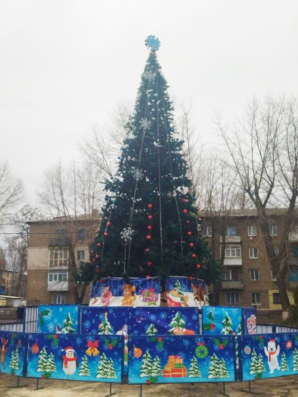 В преддверии самых волшебных праздников года, Суходольск преображается, готовясь встретить Новый год и Рождество в атмосфере тепла и уюта