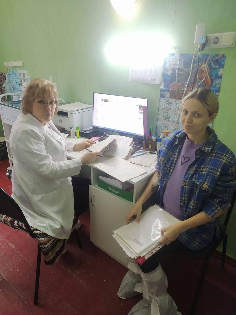 Медицинская помощь становится доступнее: в Лотиковской амбулатории прошел выездной прием врачей Славяносербской ЦРБ