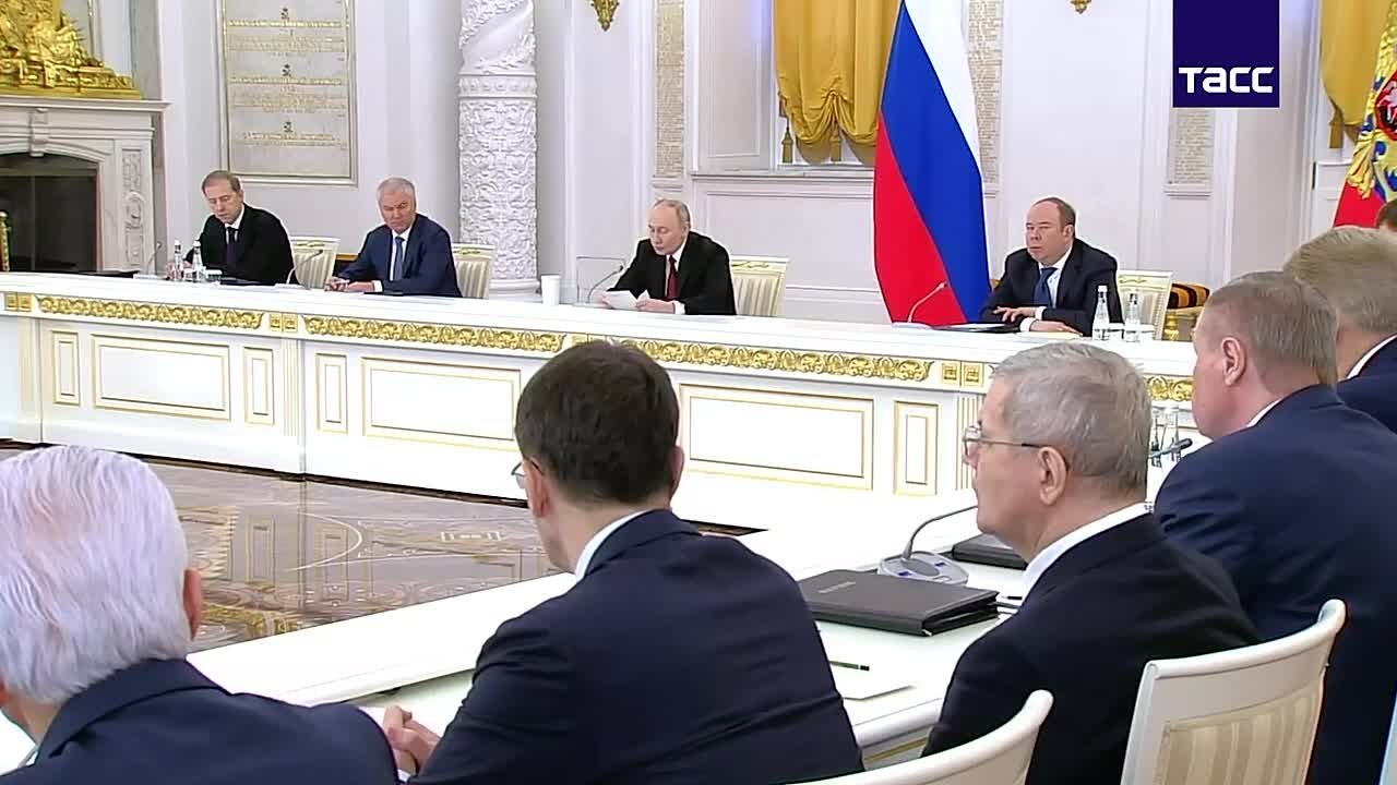 Свыше 12 млн человек потребуется экономике России в ближайшие семь лет, особое внимание нужно уделить ветеранам спецоперации