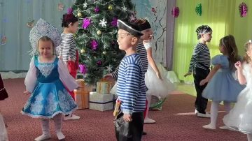 Сергей Козенко: Стал свидетелем настоящего чуда, посетив ГБДОУ ЛНР «Хрящеватенский детский сад № 9 «Барвинок», где прошел новогодний утренник