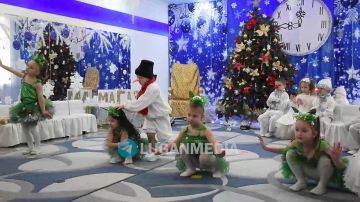 В детском саду «Солнышко» города Первомайска воспитанники приняли участие в увлекательном новогоднем квэсте