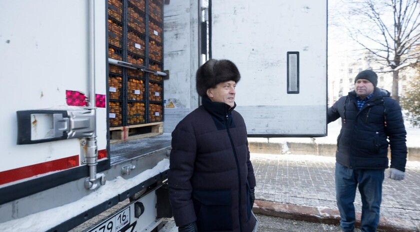 Казань передала подшефным Лисичанску и Рубежному более 18 тонн мандаринов