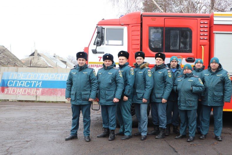 ОБЗОР ПРЕССЫ «ВОСТОЧНЫЙ ЭКСПРЕСС»: «Треть жизни спасатели проводят на службе»