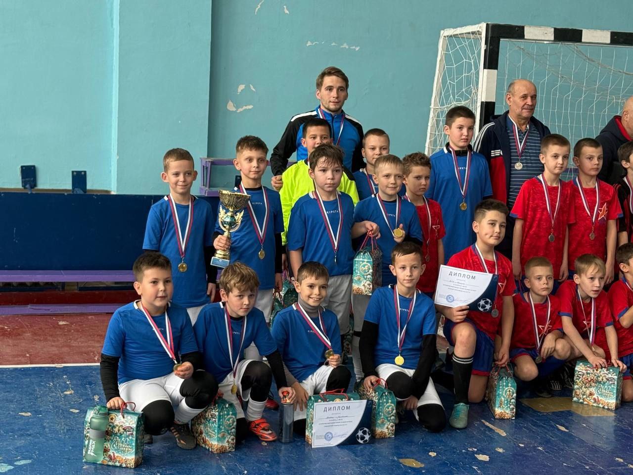 Перевальские футболисты заняли первое место на "Новогоднем турнире"