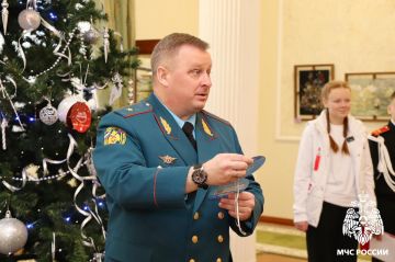 Руководитель МЧС Республики Коми исполнит новогодние желания двух детей из Ровеньков