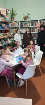 В библиотеке пгт. Белореченский прошло загадочное путешествие «Новогодние чудеса с библиотекой»