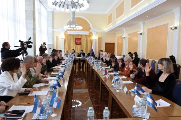 Александр Криеренко и Юрий Юров приняли участие в отчетном пленарном заседании Общественной палаты ЛНР